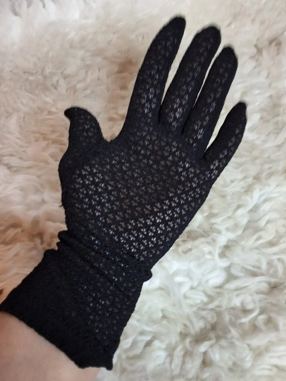 Vintage Black Crochet Lace Wrist Gloves Stretch Nylon One Size Formal